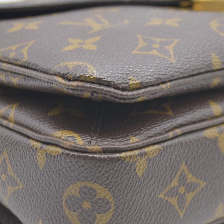 Louis Vuitton  Monogram Pochette Metis PR2136
