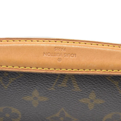 Louis Vuitton  Monogram Pochette Metis PR2136