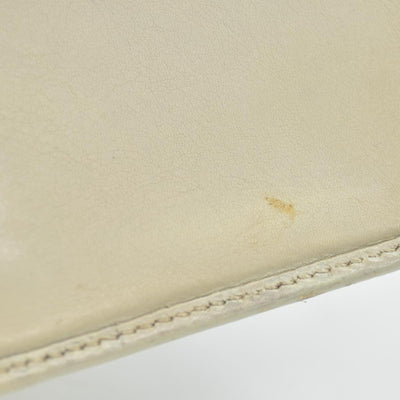 Gucci  GG Signature Leather Continental Wallet in Ivory CONSIGNMENT