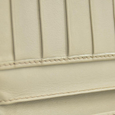 Gucci  GG Signature Leather Continental Wallet in Ivory CONSIGNMENT