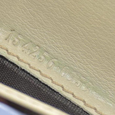 Gucci  GG Signature Leather Continental Wallet in Ivory CONSIGNMENT