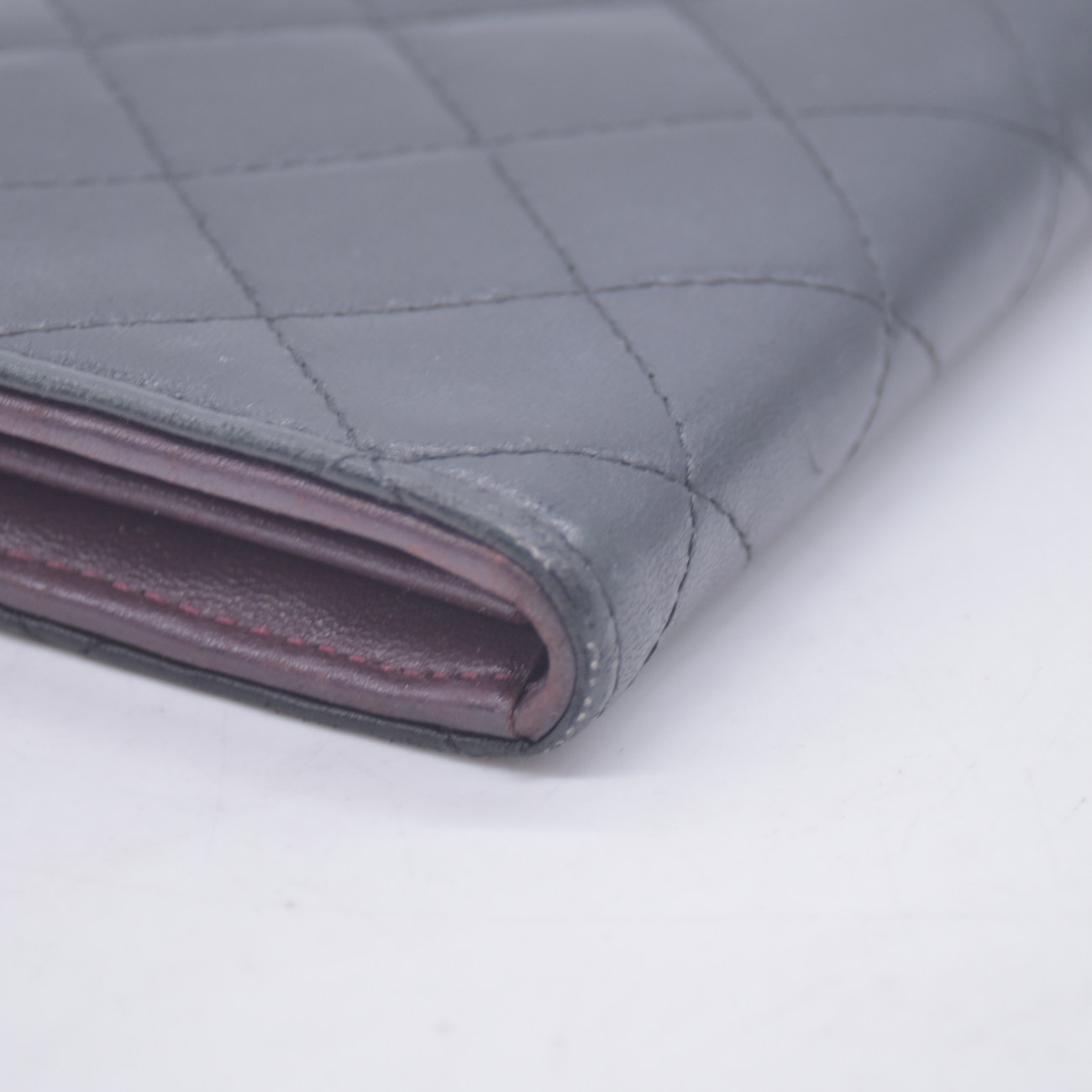 $1375 Chanel 2013 Quilted Zip Around Wallet Black CONSIGNMENT
