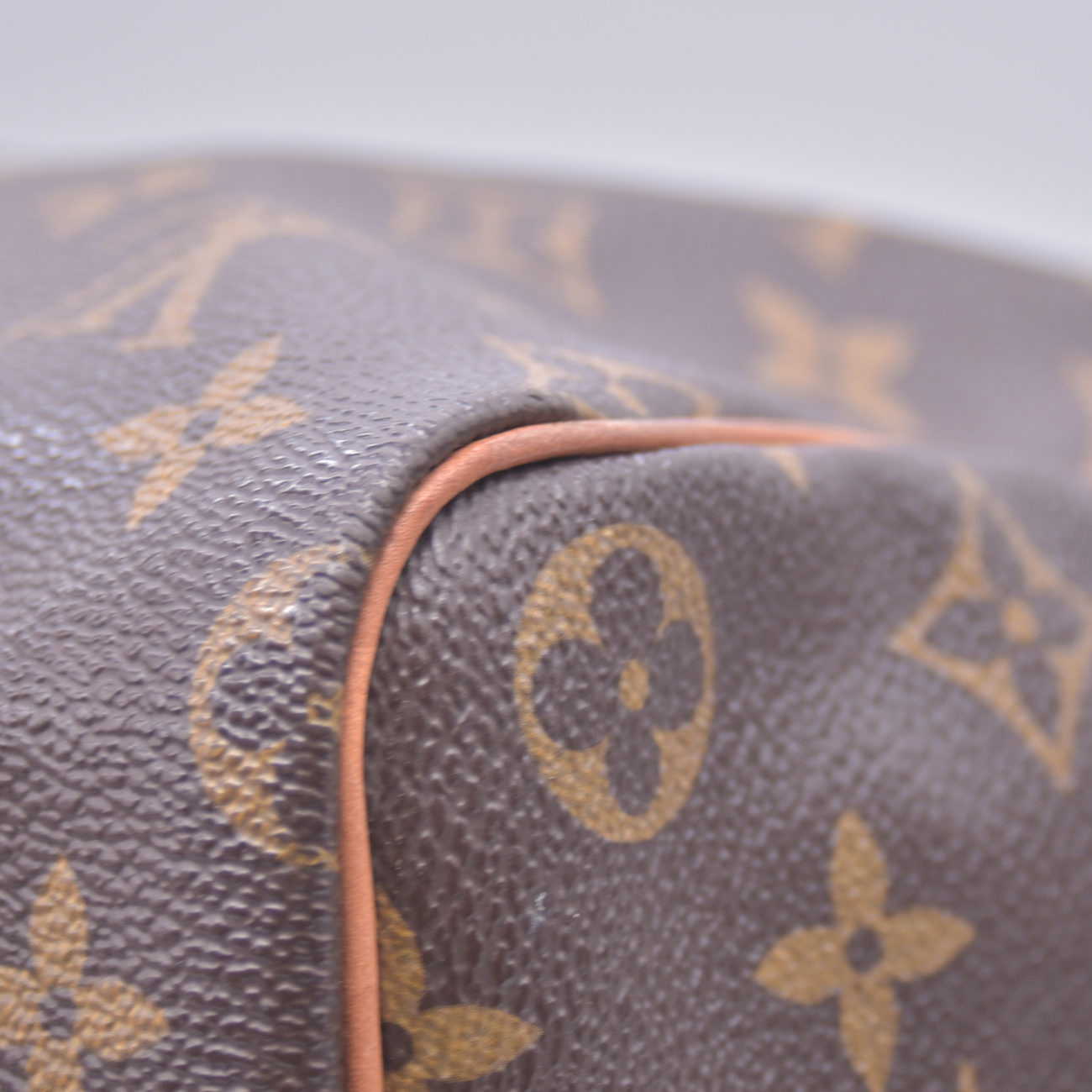 $1690 1997 Louis Vuitton Monogram Speedy 40 SP1917 CONSIGNMENT