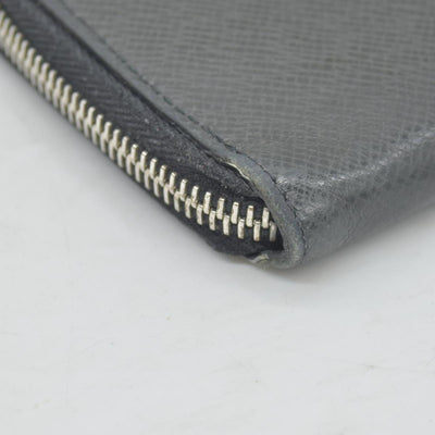 LOUIS VUITTON Zippy Wallet Vertical Purse black Taiga CONSIGNMENT