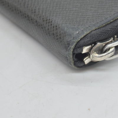 LOUIS VUITTON Zippy Wallet Vertical Purse black Taiga CONSIGNMENT