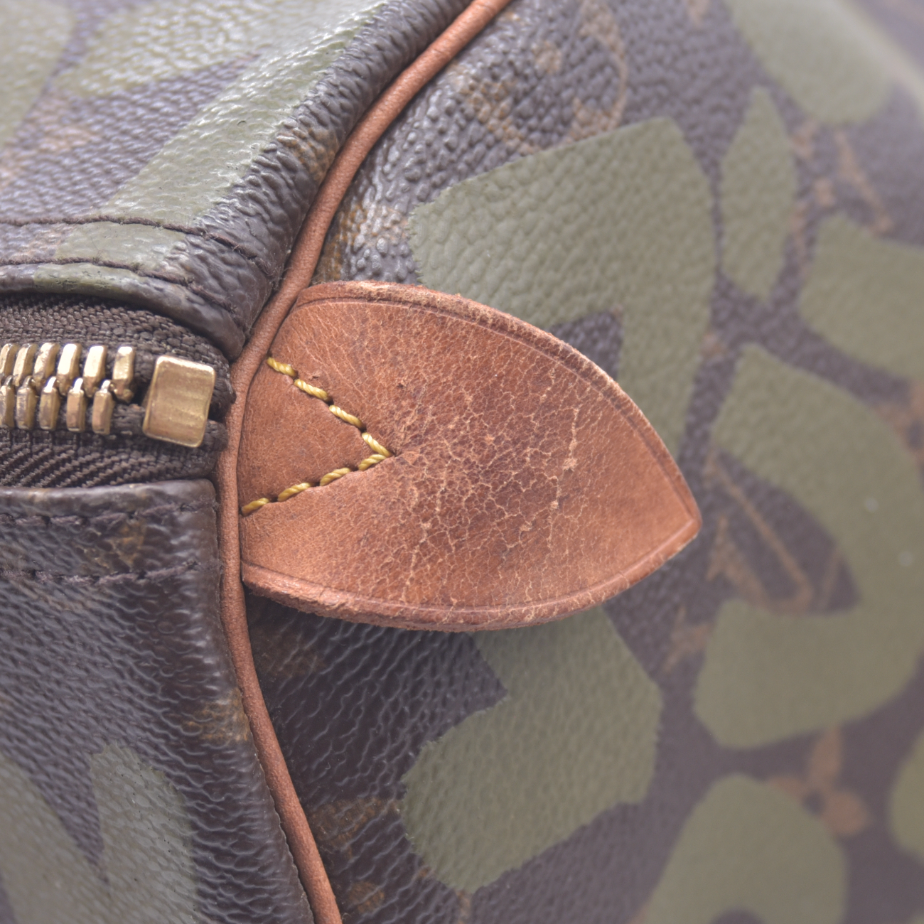 $3400 2001 Louis Vuitton Graffiti Keepall 50 Kaki FL0051
