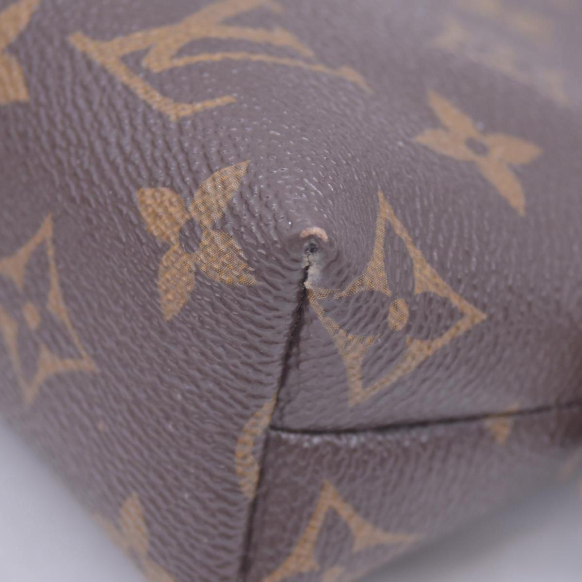 $1040 Louis Vuitton Monogram Cosmetic Pouch GM CONSIGNMENT 10021287