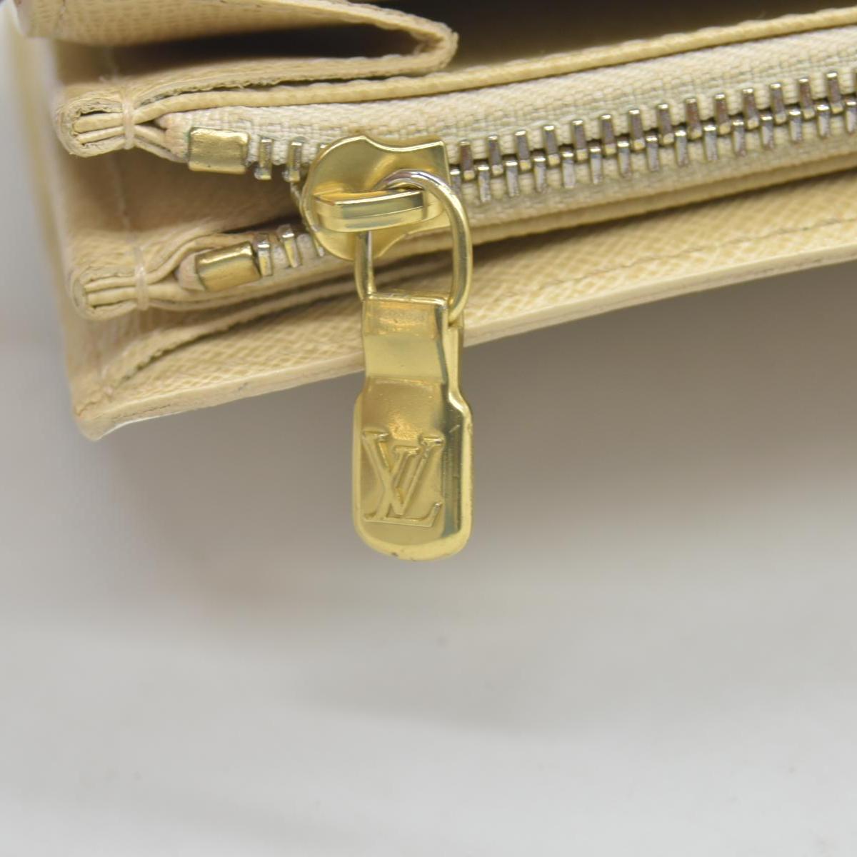 $670 Louis Vuitton Damier Azur Sarah Wallet CONSIGNMENT