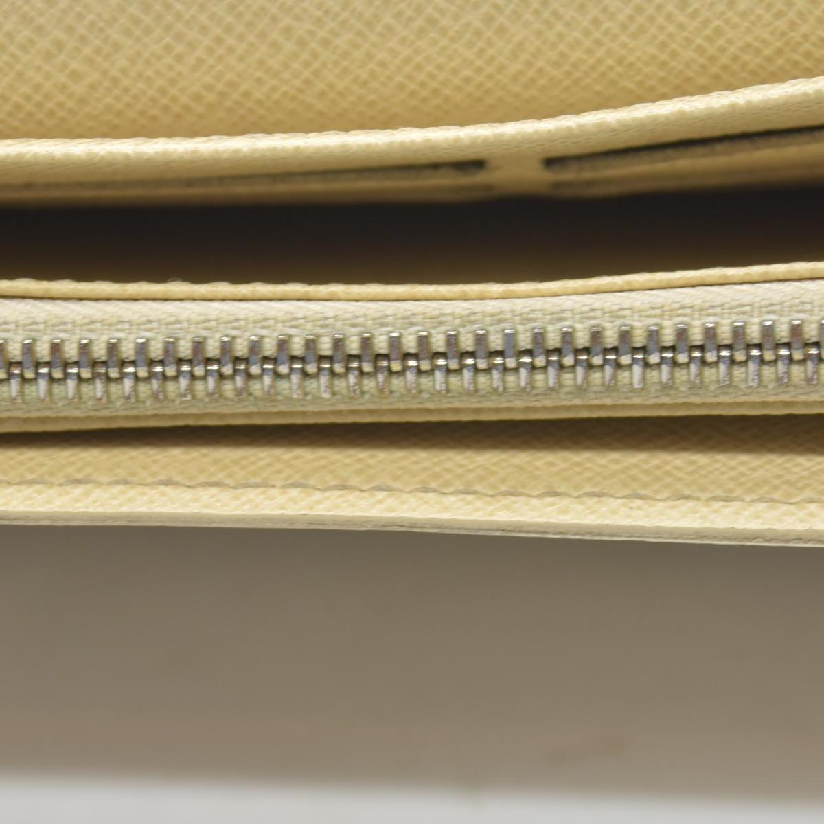 $670 Louis Vuitton Damier Azur Sarah Wallet CONSIGNMENT