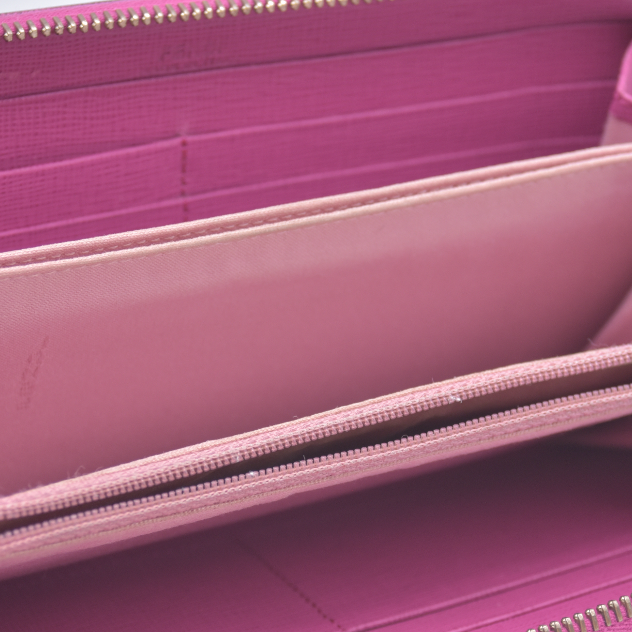 $930 Fendi Zucca Pink Monogram Zip Around Wallet CONSIGNMENT