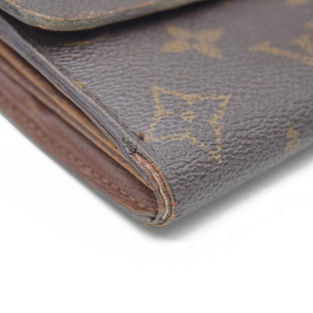 AUCTION $725 Louis Vuitton Monogram Sarah Wallet MI0096