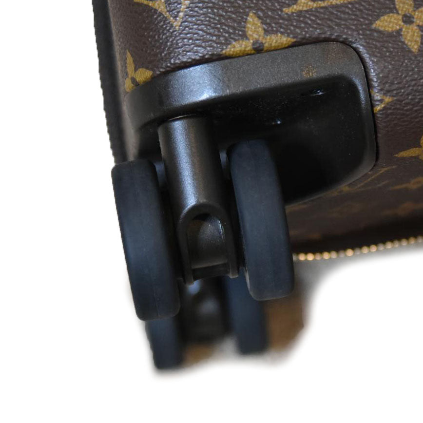 Louis Vuitton Monogram Horizon 70 Suitcase