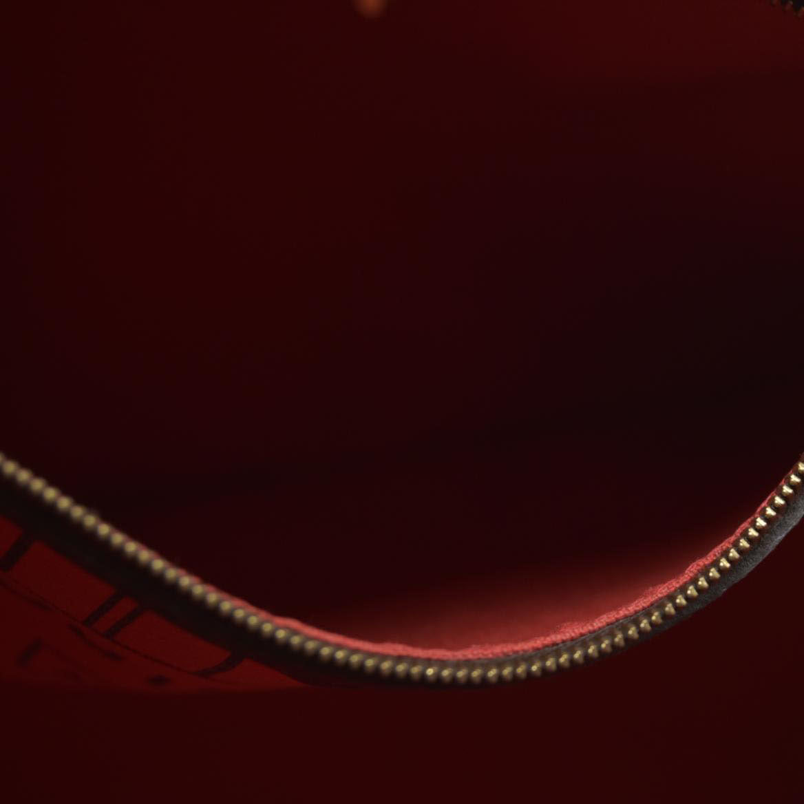 $2170 Louis Vuitton Damier Ebene Neverfull