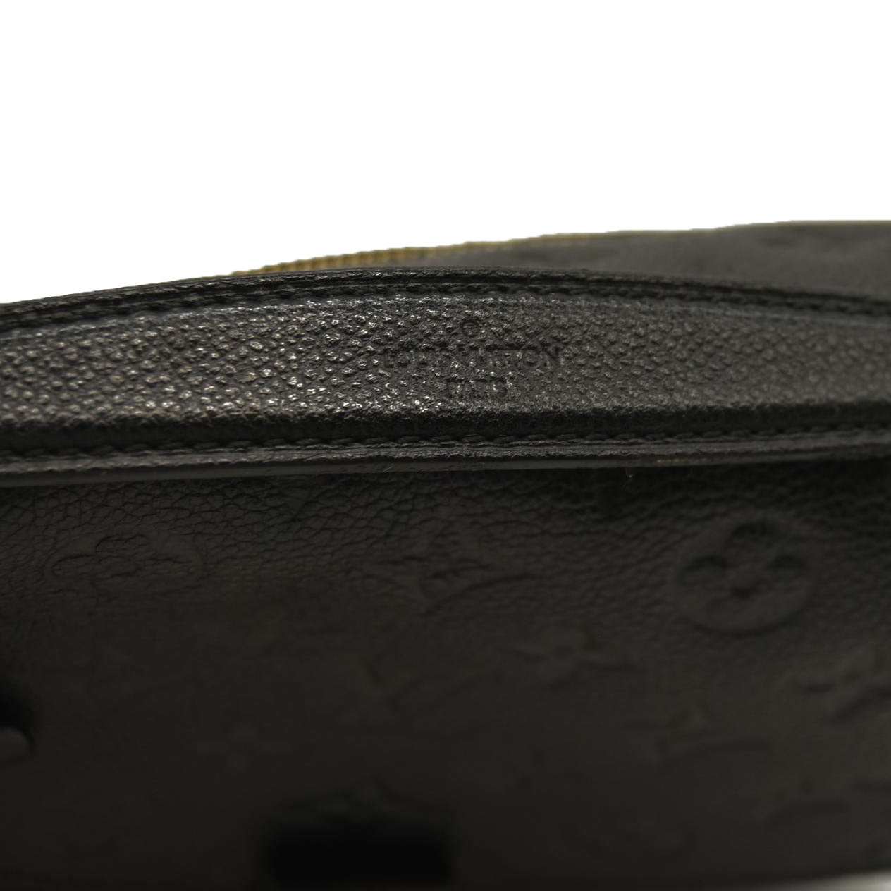 LOUIS VUITTON  Empreinte Pochette Metis Black DU3157