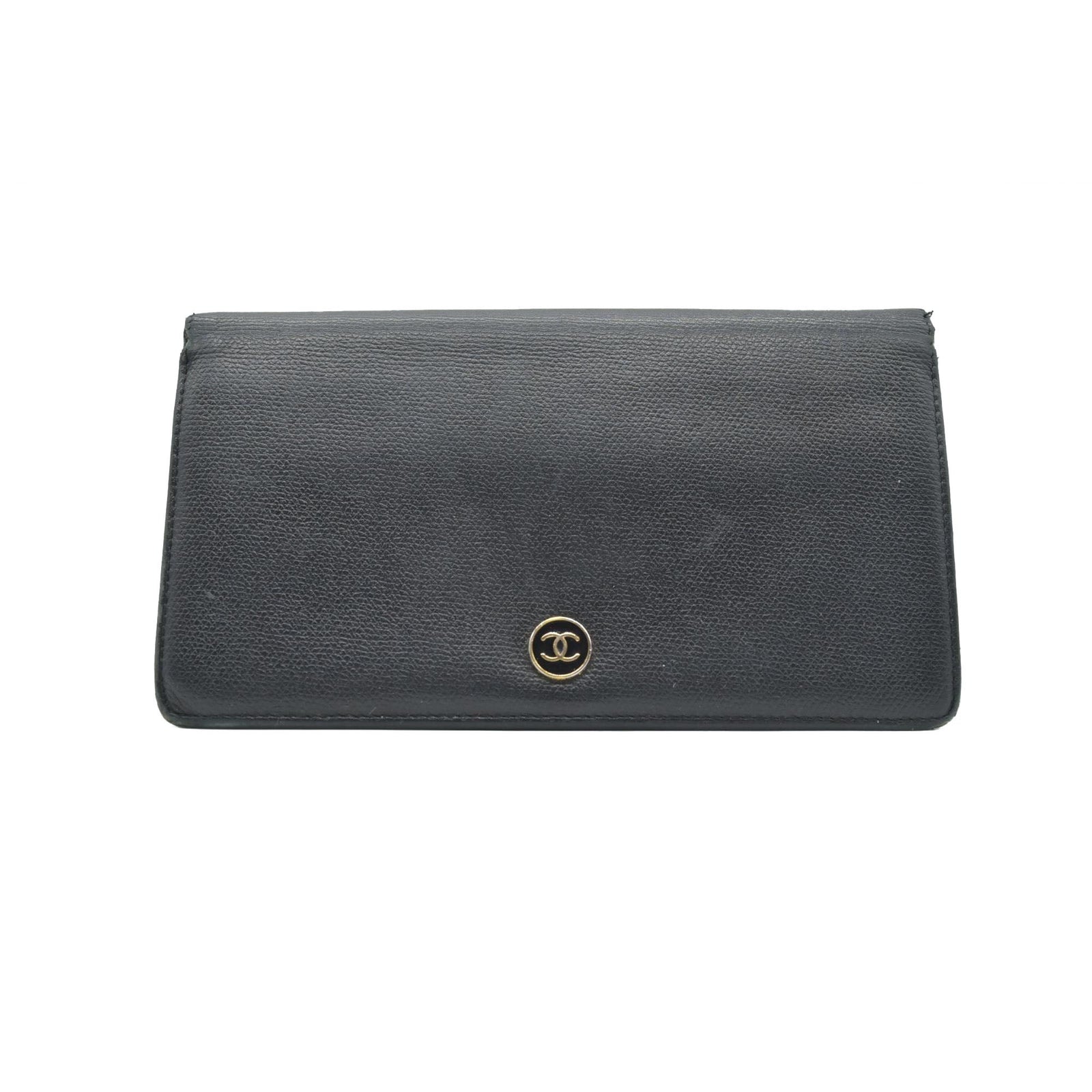 $925 Chanel  Interlocking CC Logo Leather Wallet CONSIGNMENT