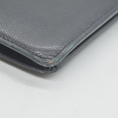 $925 Chanel  Interlocking CC Logo Leather Wallet CONSIGNMENT