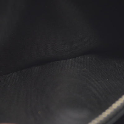 $1070 Prada Black Saffiano Leather Travel Zip Around Wallet CONSIGNMENT