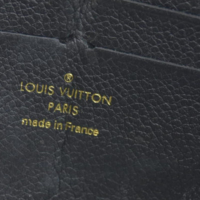 $1070 Prada Black Saffiano Leather Travel Zip Around Wallet CONSIGNMENT