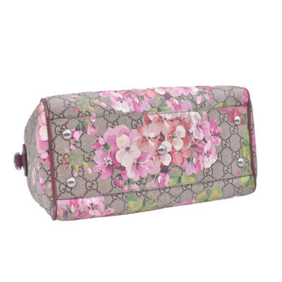 $1390 Gucci GG Supreme Monogram Blooms Small Boston Beige Multicolor Dry Rose CONSIGNMENT