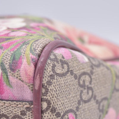 $1390 Gucci GG Supreme Monogram Blooms Small Boston Beige Multicolor Dry Rose CONSIGNMENT
