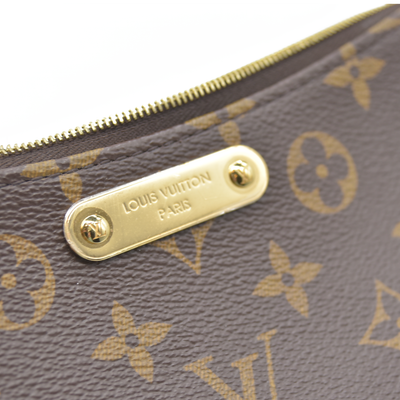 $1890 Louis Vuitton Monogram Liv Pochette RFID