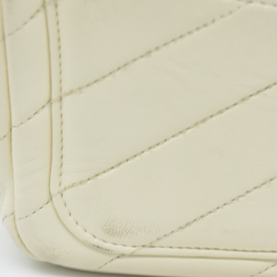2016 $3400 Chanel Ivory Chevron Quilted Leather Paris-Seoul Coco Envelope Small Crossbody Bag