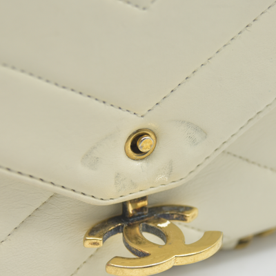 2016 $3400 Chanel Ivory Chevron Quilted Leather Paris-Seoul Coco Envelope Small Crossbody Bag