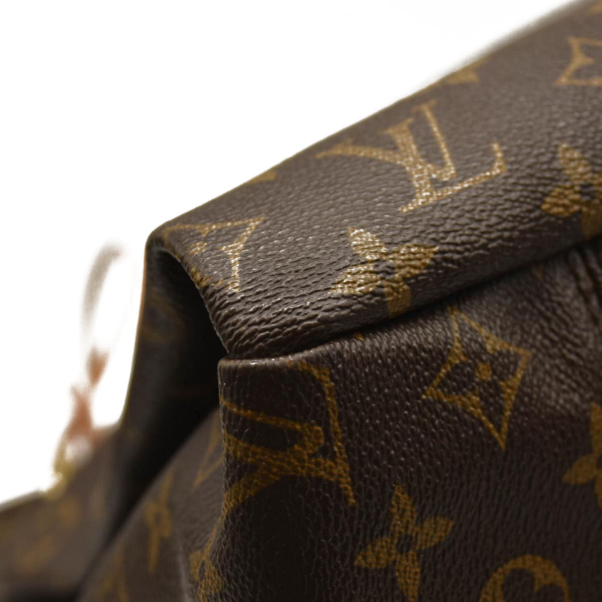 LOUIS VUITTON Monogram Artsy MM