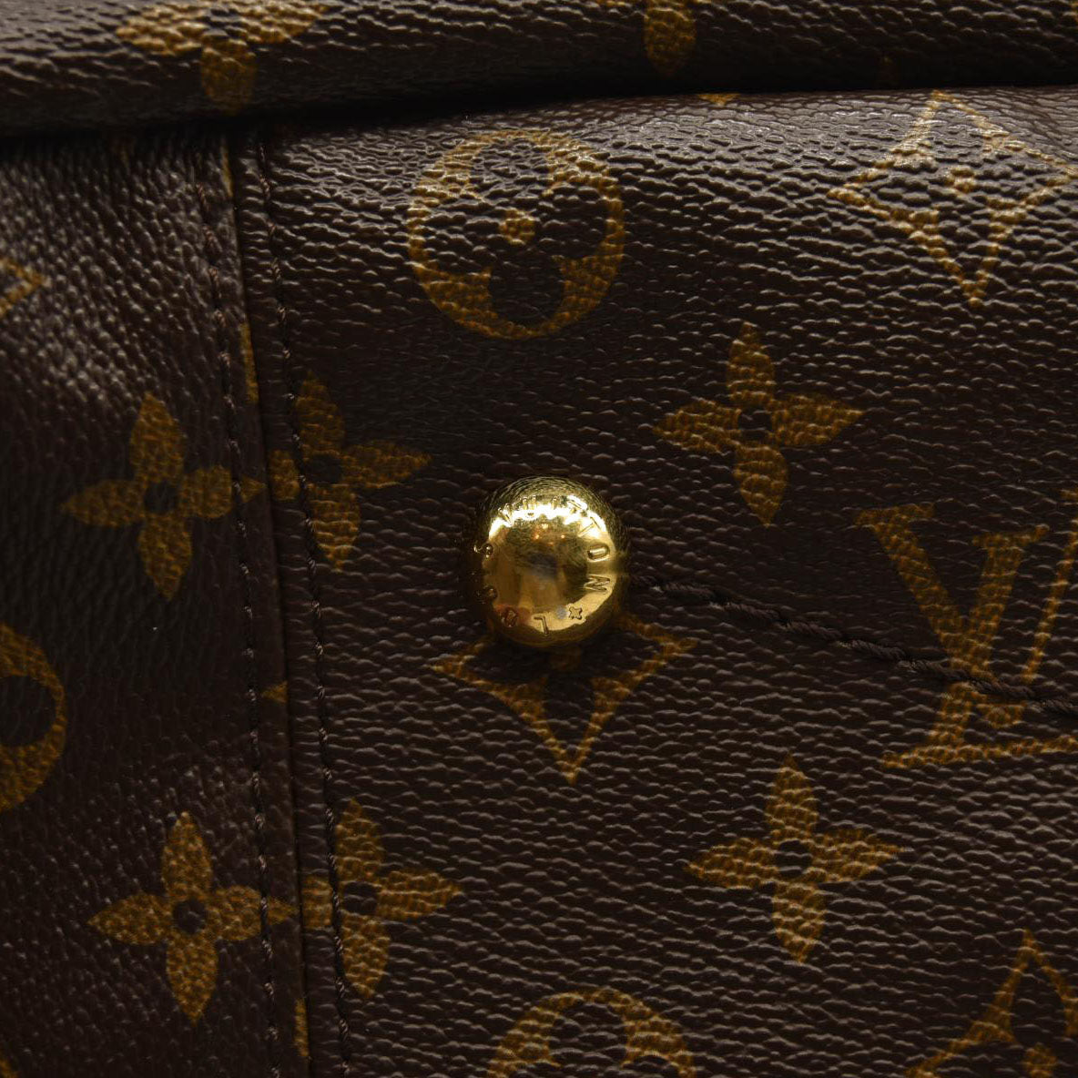 LOUIS VUITTON Monogram Artsy MM