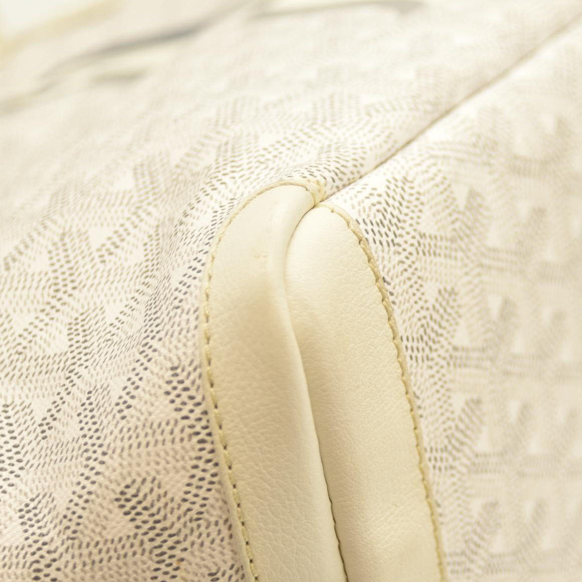 GOYARD Artois PM Shoulder Bag White Coated Canvas  MAE020175