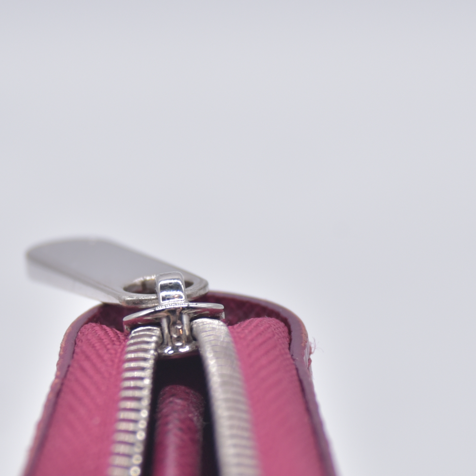 $600 2019 Louis Vuitton Epi Zippy Coin Purse Fuchsia TN1119 CONSIGNMENT 10021213