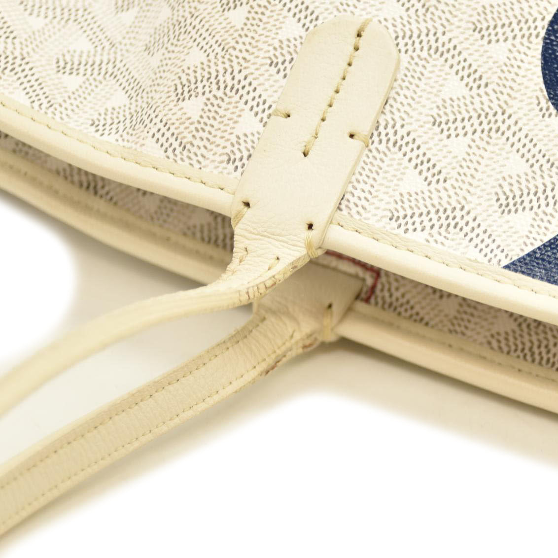 GOYARD Artois PM Shoulder Bag White Coated Canvas  MAE020175