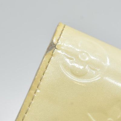$840 Louis Vuitton Vernis Sarah Wallet Ivory CONSIGNMENT