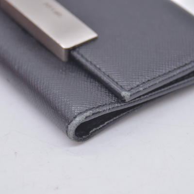 $450 Prada Saffiano Black Key Holder CONSIGNMENT 10021201