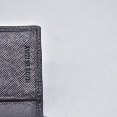 $450 Prada Saffiano Black Key Holder CONSIGNMENT 10021201