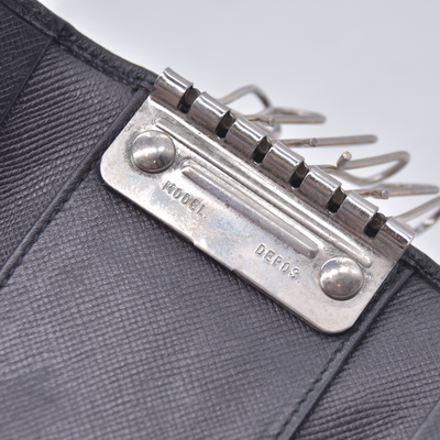$450 Prada Saffiano Black Key Holder CONSIGNMENT 10021201