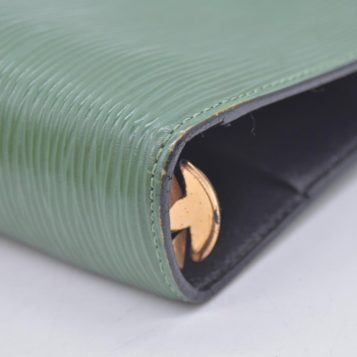 $750 1997 Louis Vuitton Epi Large Agenda Cover Green SP0957 CONSIGNMENT
