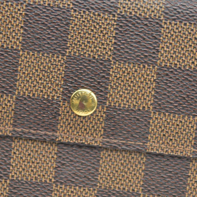 $775 2003 Louis Vuitton Damier Ebene Sarah Wallet CONSIGNMENT TH0063