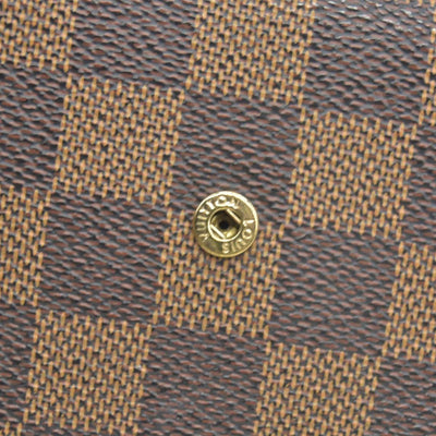 $775 2003 Louis Vuitton Damier Ebene Sarah Wallet CONSIGNMENT TH0063