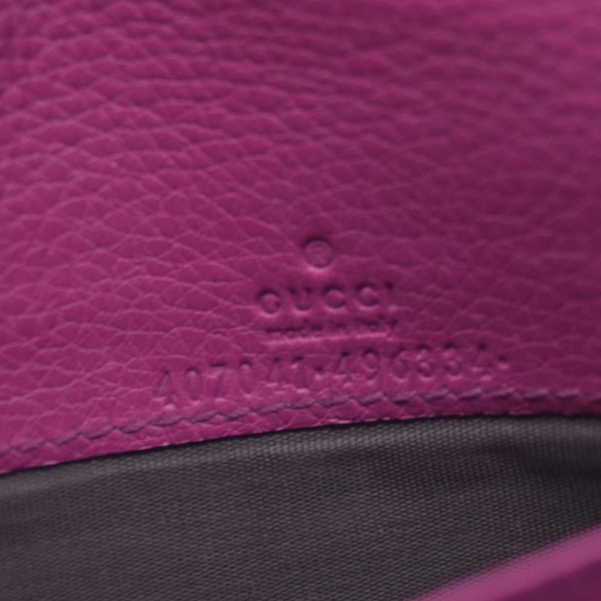 $850 Gucci Pebbled Calfskin Soho Wallet On Chain Fuchsia CONSIGNMENT