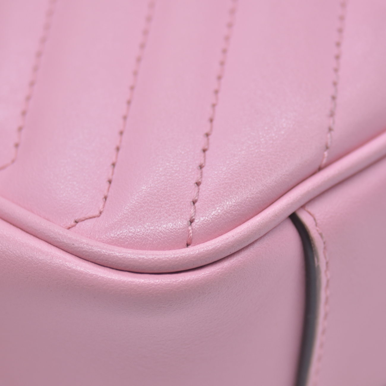 $2850 Gucci Calfskin Matelasse Small GG Marmont Shoulder Bag Wild Rose CONSIGNMENT 10021307