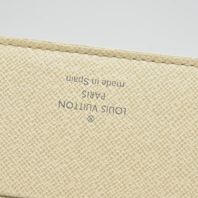 $745 Louis Vuitton Damier Azur Insolite Wallet CONSIGNMENT