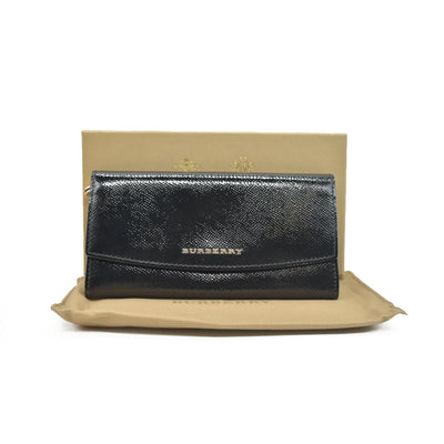 $620 Burberry Grainy Calfskin Patent Black Leather Porter Continental Wallet Black CONSIGNMENT