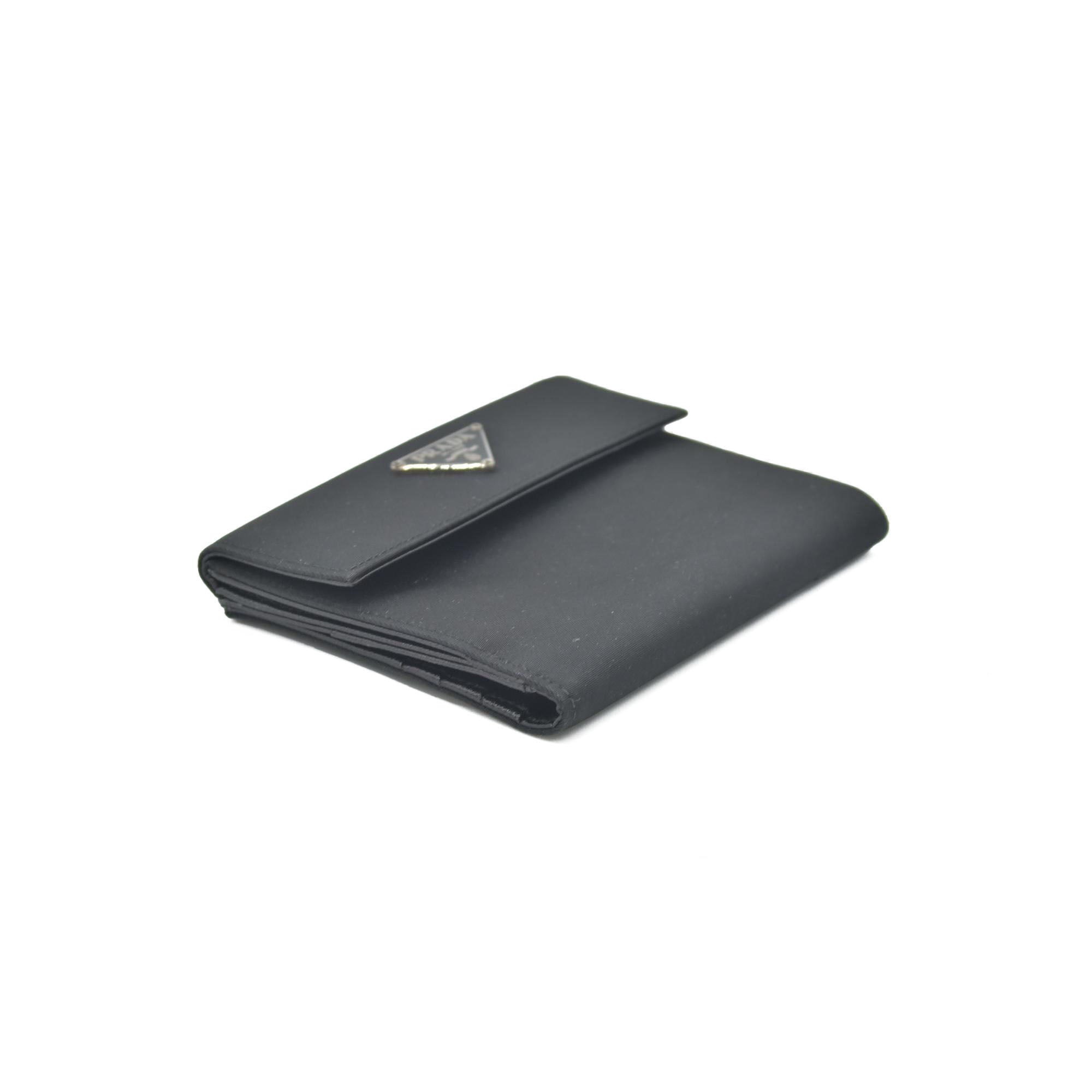 Prada Tessuto Wallet CONSIGNMENT