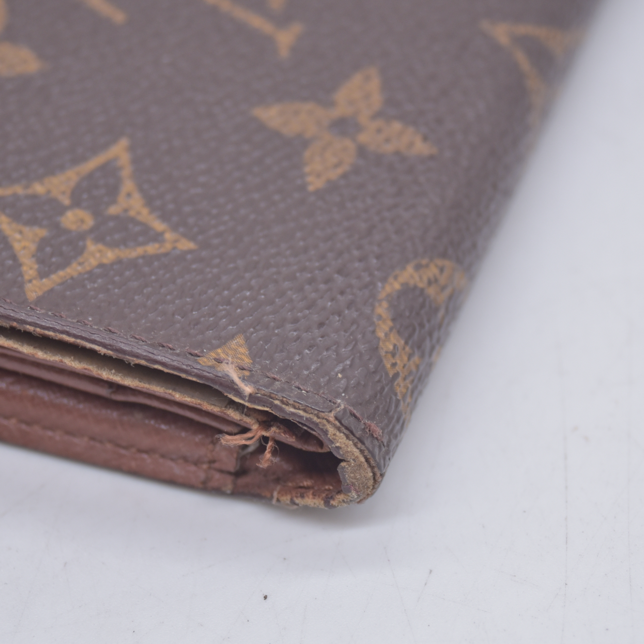 $395 1996 LOUIS VUITTON Monogram Card Holder Wallet CT1906