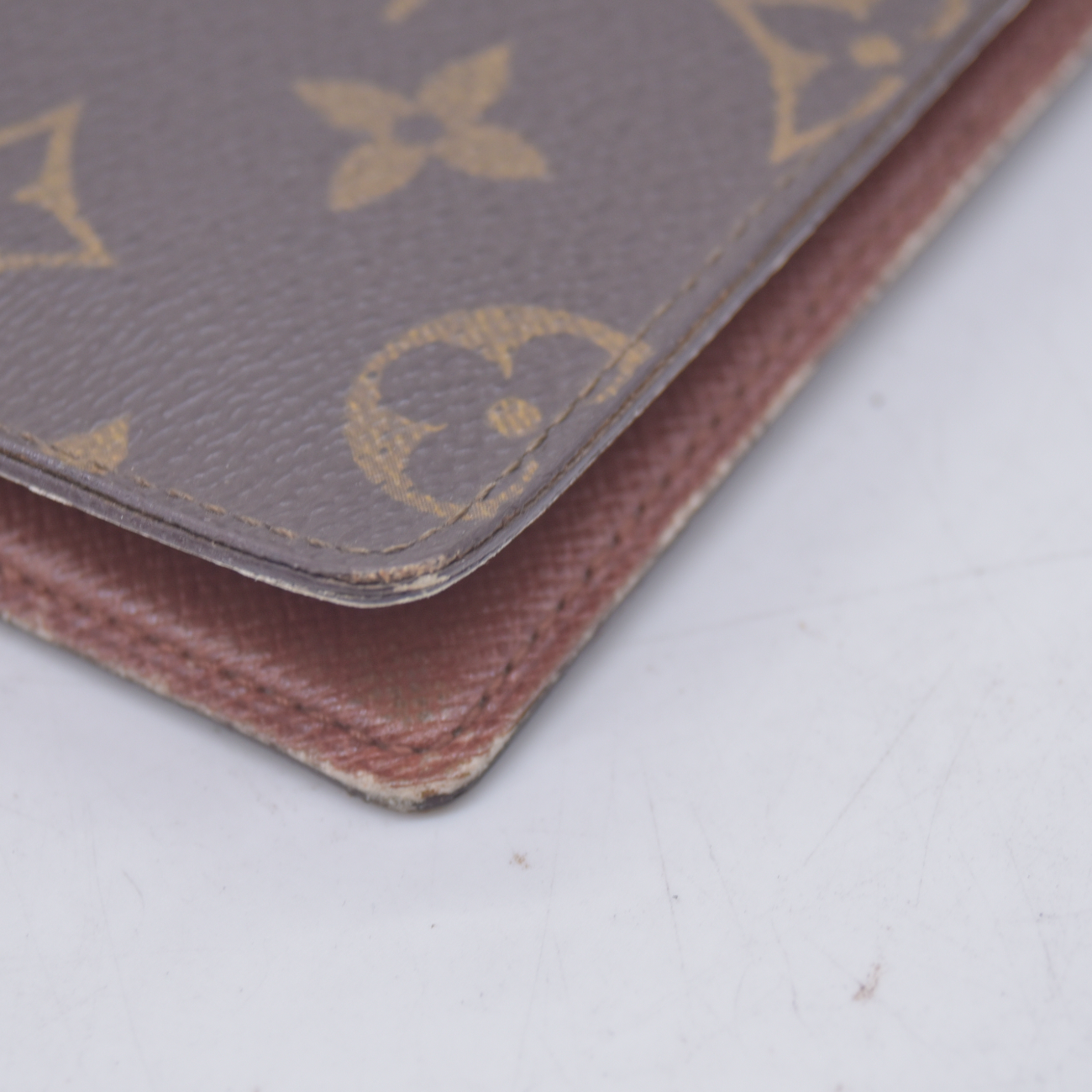 $295 1991 LOUIS VUITTON Monogram Card Holder CA1921