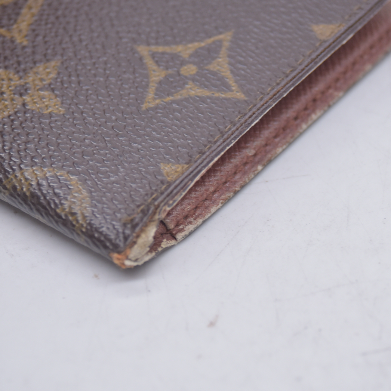 $295 1991 LOUIS VUITTON Monogram Card Holder CA1921