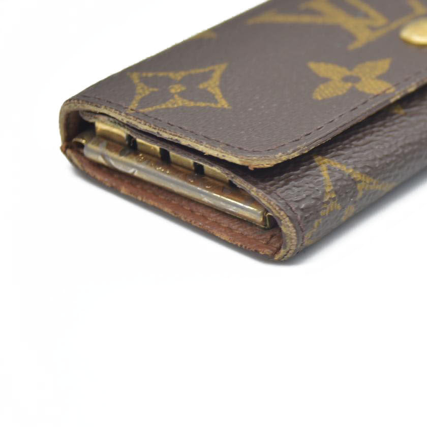 AUCTION $295 Louis Vuitton Monogram Multiples 4 Ring Key Holder