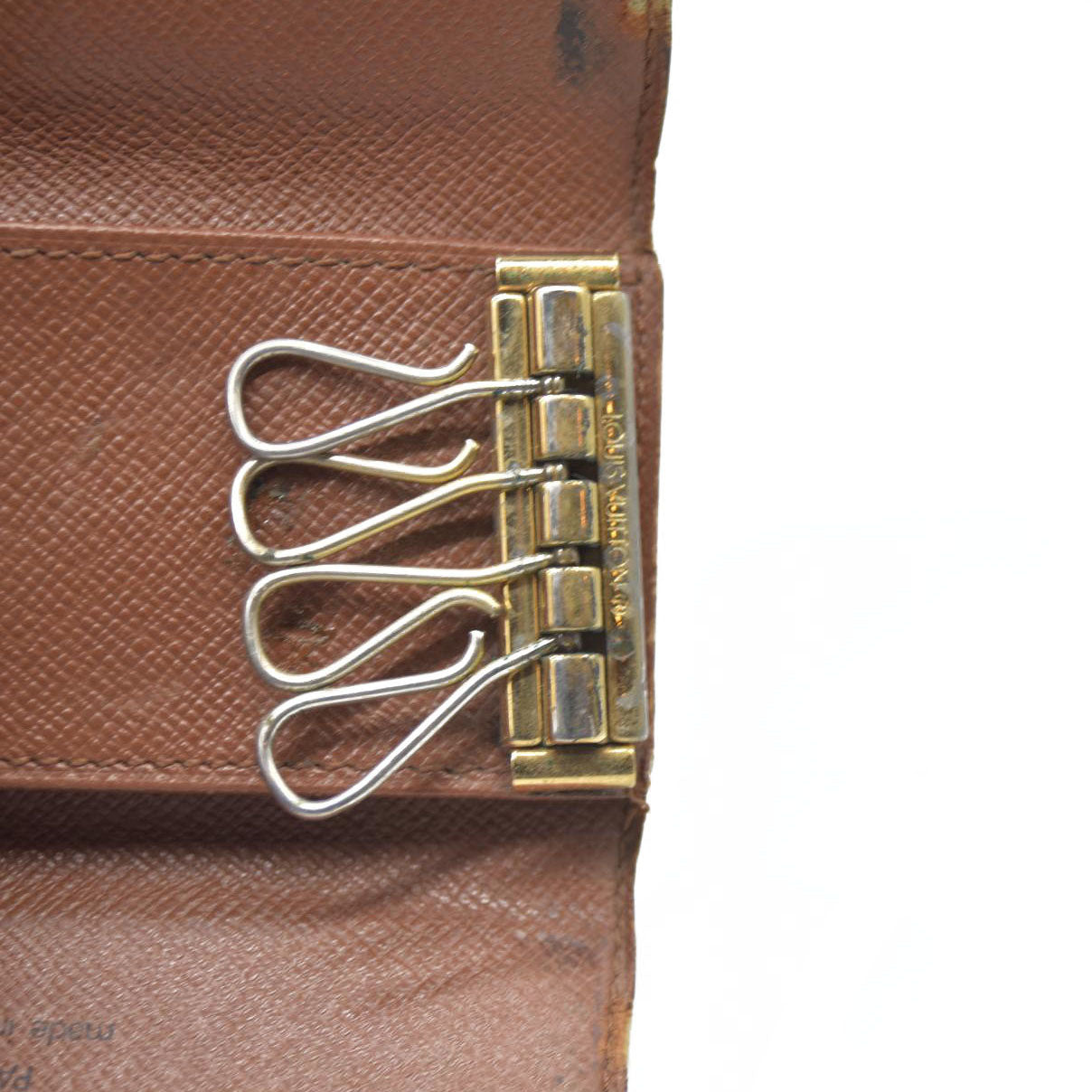 AUCTION $295 Louis Vuitton Monogram Multiples 4 Ring Key Holder