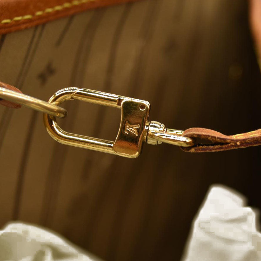 Louis Vuitton  Monogram Neverfull MM AR4060